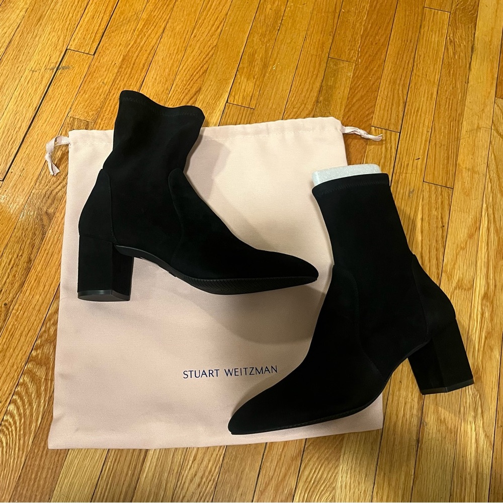 Stuart Weitzman Yuliana Bootie